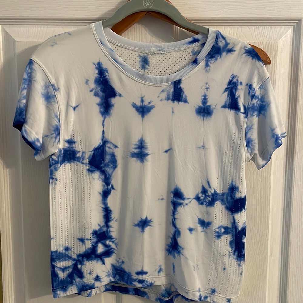 Lululemon crop top! Like new!